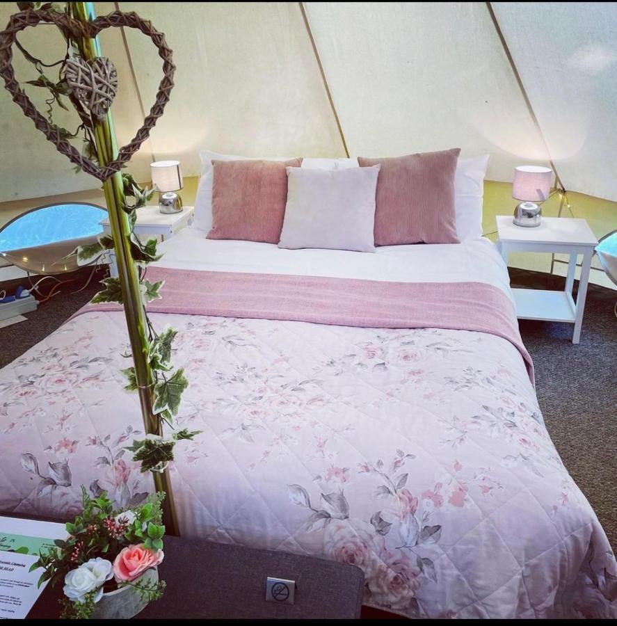Oxford Riverside Glamping Εξωτερικό φωτογραφία