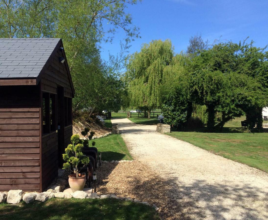 Oxford Riverside Glamping Εξωτερικό φωτογραφία